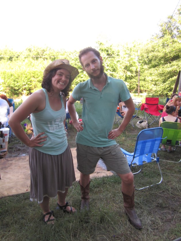 Sean rocked shorts and cowboy boots, and Shannon turned up in an outfit to match.