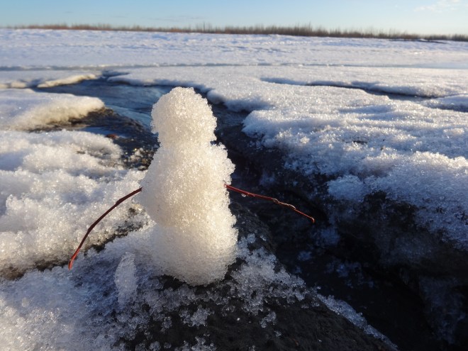 M built the tiniest snowman!